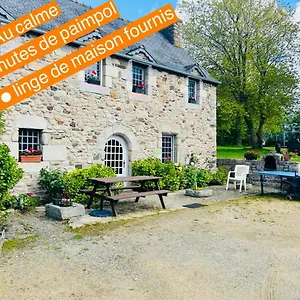 Maison Traditionnelle Bretonne Proche De La Quemper-Guézennec